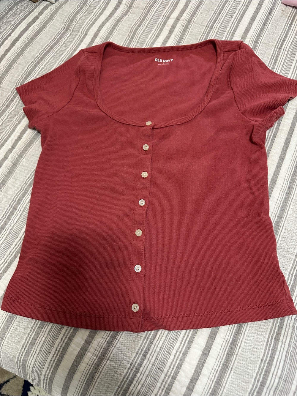 Old Navy Women's mauve Red Scoop-Neck Button-Front Top